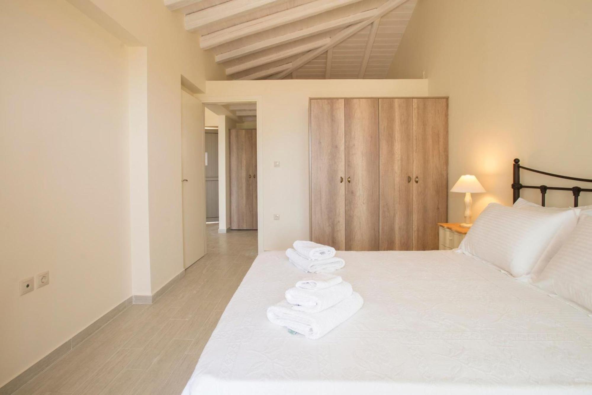 Poliana Estate Villas Riglia Exterior foto